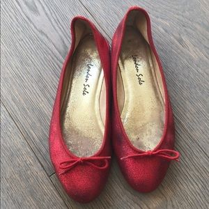 London sole ballet flats